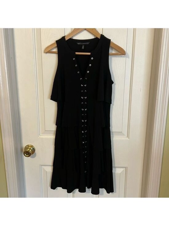 White House Black Market Dresses & Skirts - White House Black Market dress. Size XS, black, flowy, feminine, LBD, sleevless.